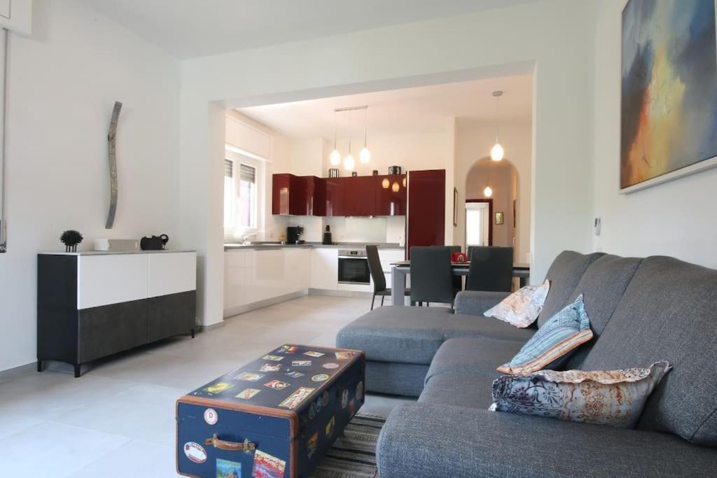 Cozy Modern Apt W Free Parking Bbq & Fully Equipped Villa Como Exterior photo
